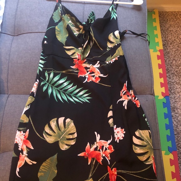 Dress - Picture 2 of 4